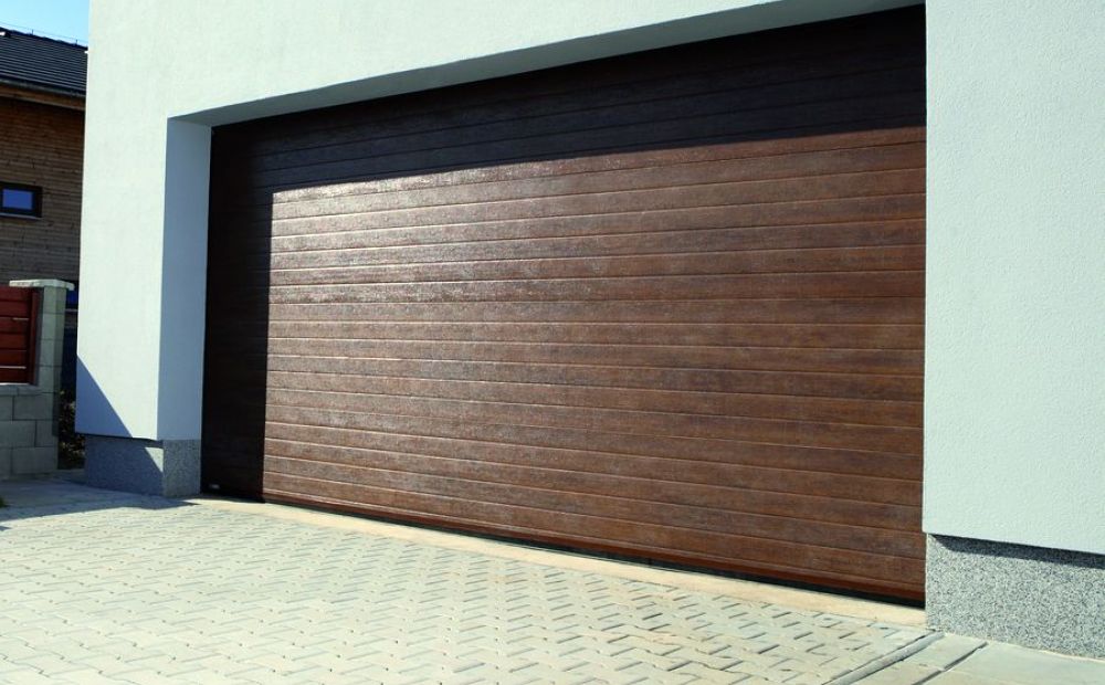 design garážových vrat lamela (imitace dřeva tmavý dub)